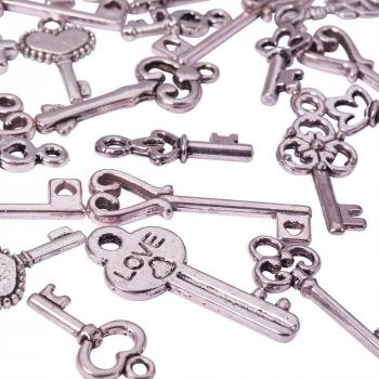 Pandahall,50 Cantidad Colgantes claves de estilo tibetano, plata antigua, 16~30x16~30x3~4 mm, agujero: 1 mm