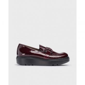 Mocasines de mujer de piel con detalle de cadena