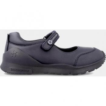 Bailarina Biomecanics Colegial Sport 231010 Marino, Talla 37, diseño cómodo y deportivo, ideal para uso escolar, con suela antideslizante y materiales transpirables