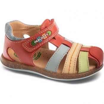 Sandalias cerradas de bebé Pablosky de piel rojo 028361