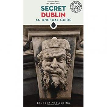 Perfume Secret Dublin - Fragancia unisex, notas de salida frescas y cítricas, corazón floral con toques especiados, base amaderada y cálida, duración prolongada, presentación en frasco elegante