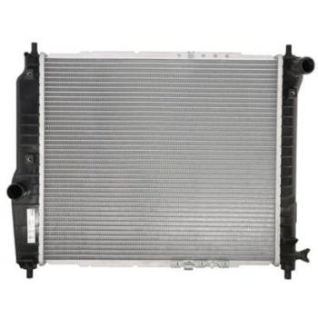 Radiador de refrigeración del motor NISSENS 61636, compatible con vehículos, fabricado en aluminio, diseño eficiente para optimizar la temperatura del motor, fácil instalación y alta durabilidad
