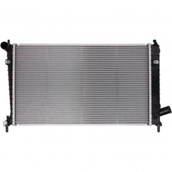 Radiador Nissens 68000A para refrigeración del motor, compatible con múltiples vehículos, fabricado en aluminio de alta calidad, diseño optimizado para una mejor disipación del calor, fácil instalación y ajuste preciso
