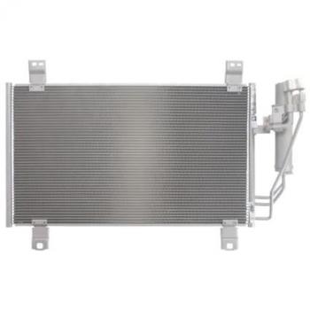 Condensador de aire acondicionado Nissens 940725, compatible con sistemas de climatización, alta eficiencia térmica, fabricado con materiales duraderos, diseño optimizado para un mejor flujo de aire y refrigeración