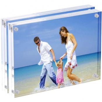 Acrílico Marco de Fotos, 9 x 13 cm, Cierre Magnético Marco de Fotos de Doble cara, Transparente Escritorio Pantalla Postal sin marco – Pack de 2
