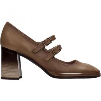 Mocasín para mujer Hispanitas modelo 232922 color beige