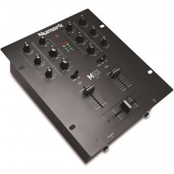 Numark M101USB - Mezclador DJ de 2 canales, montable en rack con EQ de 2 bandas, interfaz de audio integrada, entrada micro y crossfader reemplazable