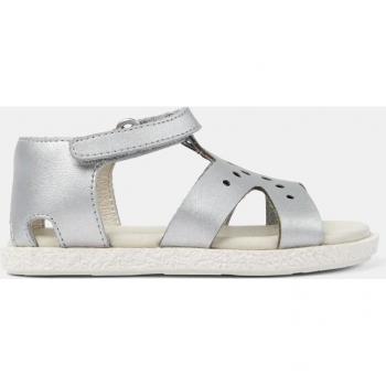 Sandalias Camper Corbu cerradas de niña de piel con cierre adherente, color gris plateado, talla 21