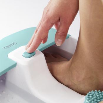 Pediluvio Sanitas SFB 07 con masaje vibrante y burbujeante, regulación de temperatura del agua, ideal para pies cansados