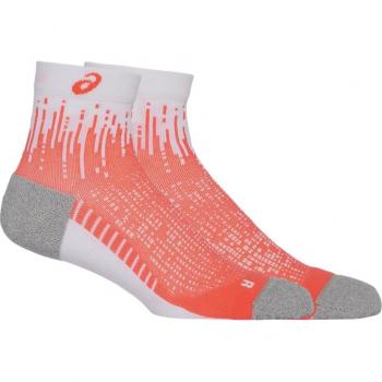Calcetines de running Asics Performance Run Quarter en color rojo y blanco, talla L