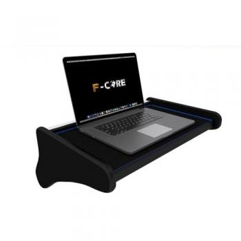 Estante interior de la cabina del conductor F-CORE PK16 BLUE con diseño ergonómico, fabricado en material resistente y ligero, fácil instalación, color azul y dimensiones específicas para el modelo PK16
