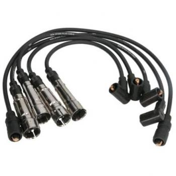 Juego de cables de encendido NGK 2565 - Cables de encendido de alta calidad, diseño específico para vehículos, resistencia al calor y a la corrosión, instalación fácil y rápida, mejora en el rendimiento del motor