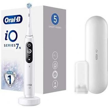 Oral-B iO 7n Cepillo Eléctrico Recargable Tecnología De Braun, 1 Mango Blanco Con Diseño De Alta Gama Y Tecnología Magnética, Pantalla En Blanco Y Negro, 1 Cabezal Recambio, 1 Funda De Viaje Premium