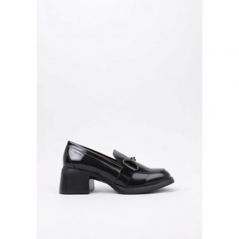 Mocasín WONDERS G-6121 de Cuero Negro - Cómodo y Estiloso