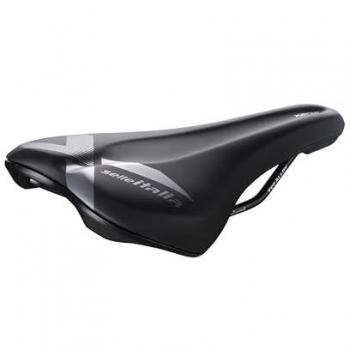Sillín Selle Italia X-Bow Negro para Hombre - Características: Diseño ergonómico, acolchado de alta densidad, railes de acero, peso ligero, adecuado para ciclismo en ruta y montaña