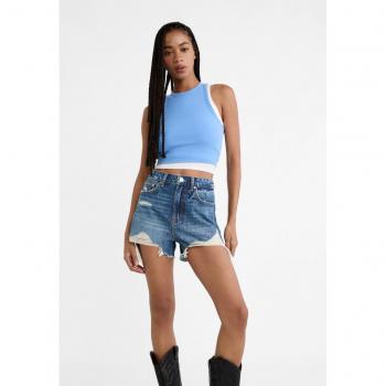 Stradivarius D75 Ripped Denim Shorts in Medium Light Blue Denim