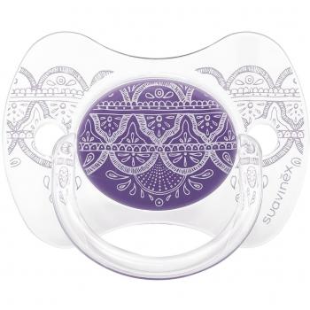 Chupete premium Suavinex Couture con tetina fisiológica de silicona, diseño étnico en tonos morados, para bebés de 4 a 18 meses.