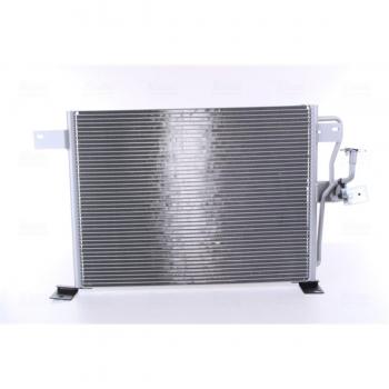 Condensador de aire acondicionado NISSENS 94346, compatible con sistemas de aire acondicionado, alta eficiencia en refrigeración, diseño duradero y resistente a la corrosión