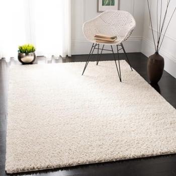 Safavieh Beige Shag Area Rug 4' x 6'