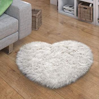Alfombra Salón Mullida Diseño Piel Sintética Cojines Corazón Redonda Diferentes Formas Blanco 80x75 cm Forma de corazón - Paco Home