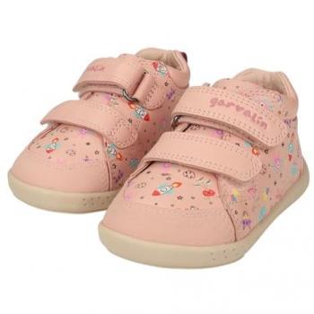 Zapatillas de piel de niña Garvalín 241306-A043 en color rosa, hechas con materiales respetuosos, estampado de dibujos