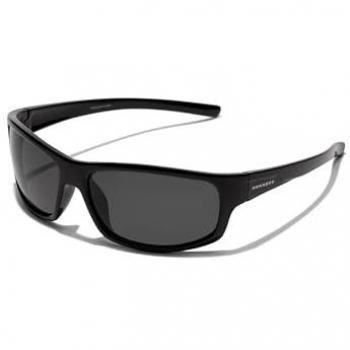 Gafas de sol Hawkers BOOST para hombre y mujer con montura negra y lentes polarizados negros