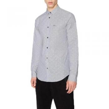 Camisa de hombre Armani Exchange de algodón negra con botones, manga larga y cuello camisero, ajuste slim