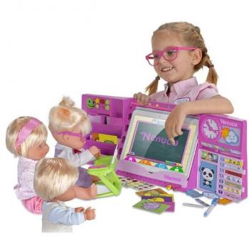 Nenuco Happy School Muñeca Interactiva con Accesorios de Escuela, Famosa 700013101
