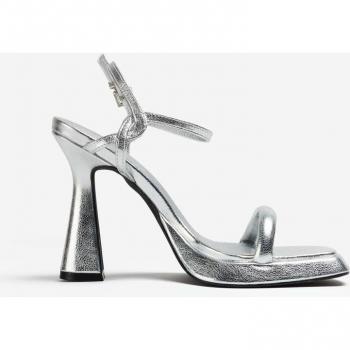 MIM ALAIA PLATA Sandalia de tacón