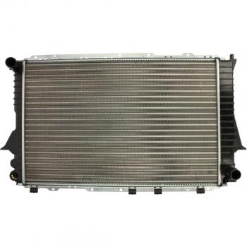 Radiador de refrigeración del motor NISSENS 60459, compatible con diversas marcas y modelos de vehículos, fabricado con materiales de alta calidad para una óptima disipación del calor, diseño eficiente que asegura un rendimiento adecuado del sistema 