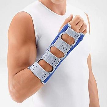 Bauerfeind ManuLoc Long Órtesis de Muñeca Inmovilizadora con Varillas de Aluminio, Abertura para Pulgar en Color Titán y Disponible en Varias Tallas