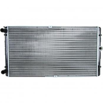 Radiador de refrigeración del motor NISSENS 65301 con alta eficiencia térmica, diseño optimizado para una mejor circulación del líquido refrigerante, fabricado en aluminio y acero para mayor durabilidad, compatible con múltiples modelos de vehículo