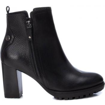 Botines de Mujer Carmela 160054 en color negro