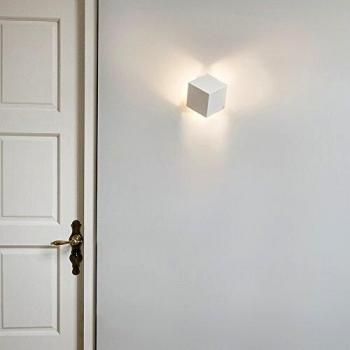 Aplique moderno blanco Cube, diseño contemporáneo de aluminio, 1-flama, sin bombilla