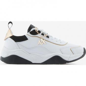 Armani Exchange Women's Sneakers (Trainers) XV580-XDX104 in White, Size: 10 US