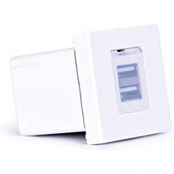 Panel de conexión cargador USB