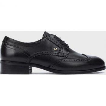 Zapatos planos de piel MOSCOVA 1708 en color negro para mujer