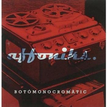 Boto Monocromatic