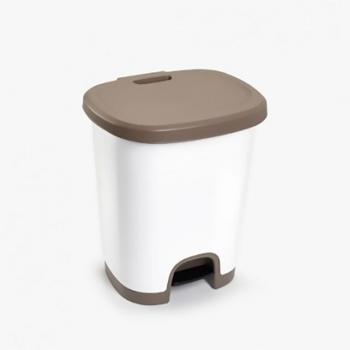 Papelera con pedal de plástico blanco y tapa marrón, capacidad 27 litros