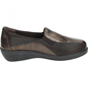 Mocasín de piel para señora marca DOCTOR CUTILLAS color marrón modelo D`CUTILLAS 43516