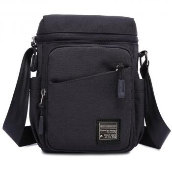 itPlus Bolsos Bandolera, Pequeña bolsa de mensajero llevando hombro bolsa de iPad día con 2 bolsillos laterales multi-compartimiento bolsa casual para iPad, Smartphones, Kindle/Tablet-Negro