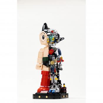 ASTRO BOY MECHANICAL CLEAR LIGHT SET DE CONSTRUCCION 32 CM - EDICION ESPECIAL ASTRO BOY