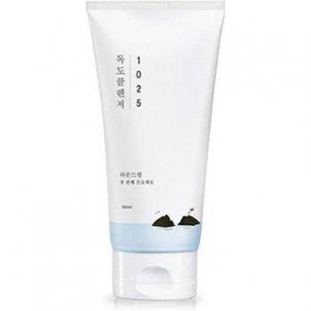 Round Lab 1025 Dokdo Gentle Foam Cleanser - 150ml, pH-neutral, hypoallergenic, enriched with 74 natural minerals