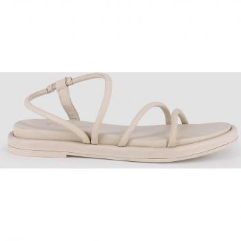 Sandalias planas de mujer de piel en blanco