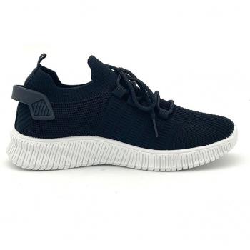 Deportivos de mujer en color negro con cordones