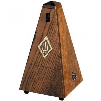 Metrónomo Piramidal de Madera en Acabado de Roble Marrón Mate