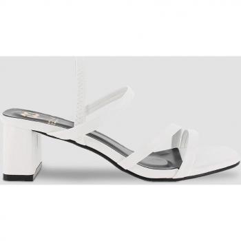 Sandalias de mujer con acabado mate en blanco