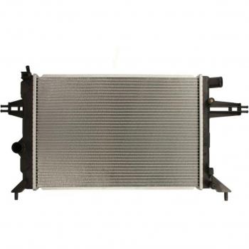 Radiador de refrigeración del motor NRF 53628, compatible con vehículos, fabricado en aluminio, diseño de alta eficiencia para optimizar la temperatura del motor, incluye conexiones y soportes adecuados para una instalación fácil