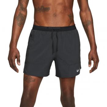 Nike - Short de hombre Dri-Fit Stride 5 pulgadas con malla interior, pantalón corto de running técnico, color negro, talla L