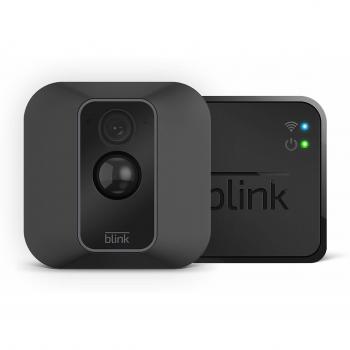Nueva Blink XT2 | Cámara de seguridad inteligente, exteriores e interiores, almacenamiento en el Cloud, audio bidireccional, 2 años de autonomía | 1 cámara